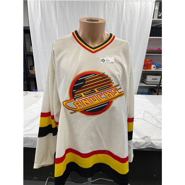 Extra Large CCM Vintage Canucks Jersey