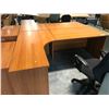 Image 2 : DANISH MAPLE 6.5' X 5' CORNER COMPUTER DESK (LH)