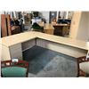 Image 2 : LIGHT MAPLE 6' X 8.5' BOW FRONT L-SHAPE EXECUTIVE DESK COMES WITH 6'H LATERAL FILE DOUBLE