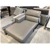 Image 2 : GREY LEATHER ADJUSTABLE HEADREST CHAISE LOUNGE CHAIR