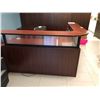 Image 2 : MAHOGANY 6 X 6' RECEPTION DESK - PLEASE PREVIEW