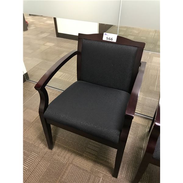 BLACK/MAHOGANY FRAMED CLIENT CHAIR