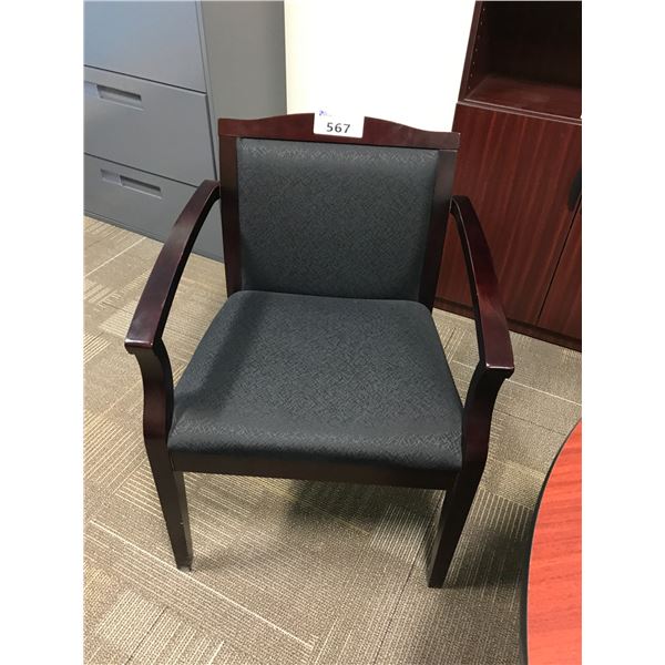 BLACK/MAHOGANY FRAMED CLIENT CHAIR