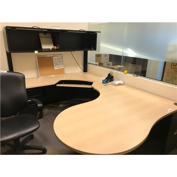 TEKNION MAPLE 8' X 6' U-SHAPE EXECUTIVE DESK WITH HUTCH