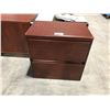 Image 2 : MAHOGANY 2 DRAWER LATERAL FILE CABINET