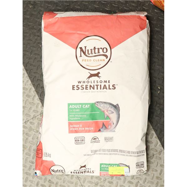 NUTRO WHOLESOME ESSENTIALS ADULT CAT FOOD 6.35KG