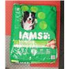 Image 1 : IAMS MINICHUNKS CHICKEN & WHOLE GRAINS RECIPE