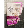 Image 1 : SPECIAL KITTY MEAT LOVERS DRY CAT FOOD FOR ADULTS