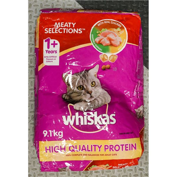 WHISKAS MADE W REAL CHICKEN, VEGETABLE GARNISH &
