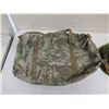 Image 2 : Gonex Camouflage Duffle Bag & Green Carry Case