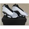 Image 1 : Michael Jordan Sneaker Size US 5Y in Box