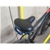Image 8 : TREK Marlin Gray Mountain Bike w/ Bontrager AT-350 Tires
