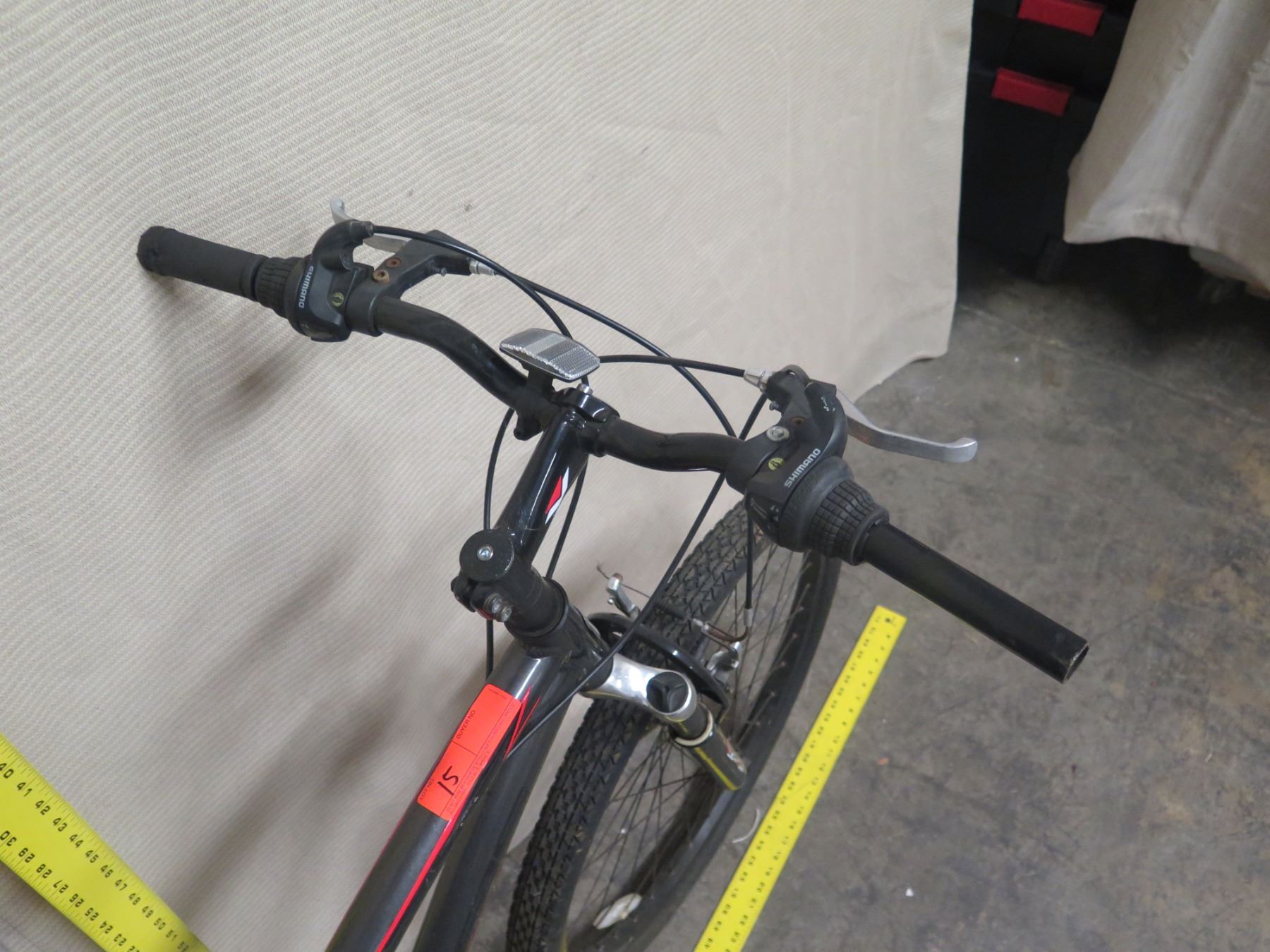 Ground Force Gray 6061 Alloy Tubing Mountain Bike - Oahu Auctions