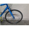 Image 8 : TREK FX2 Disc Blue 3 Speed Hybrid Bike