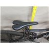 Image 8 : Wake Suprix 106 Black Hybrid Bike w/ Maxxis Tires