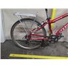 Image 2 : Giant Rincon Red Hybrid Bike w/ Rear Eco Rack