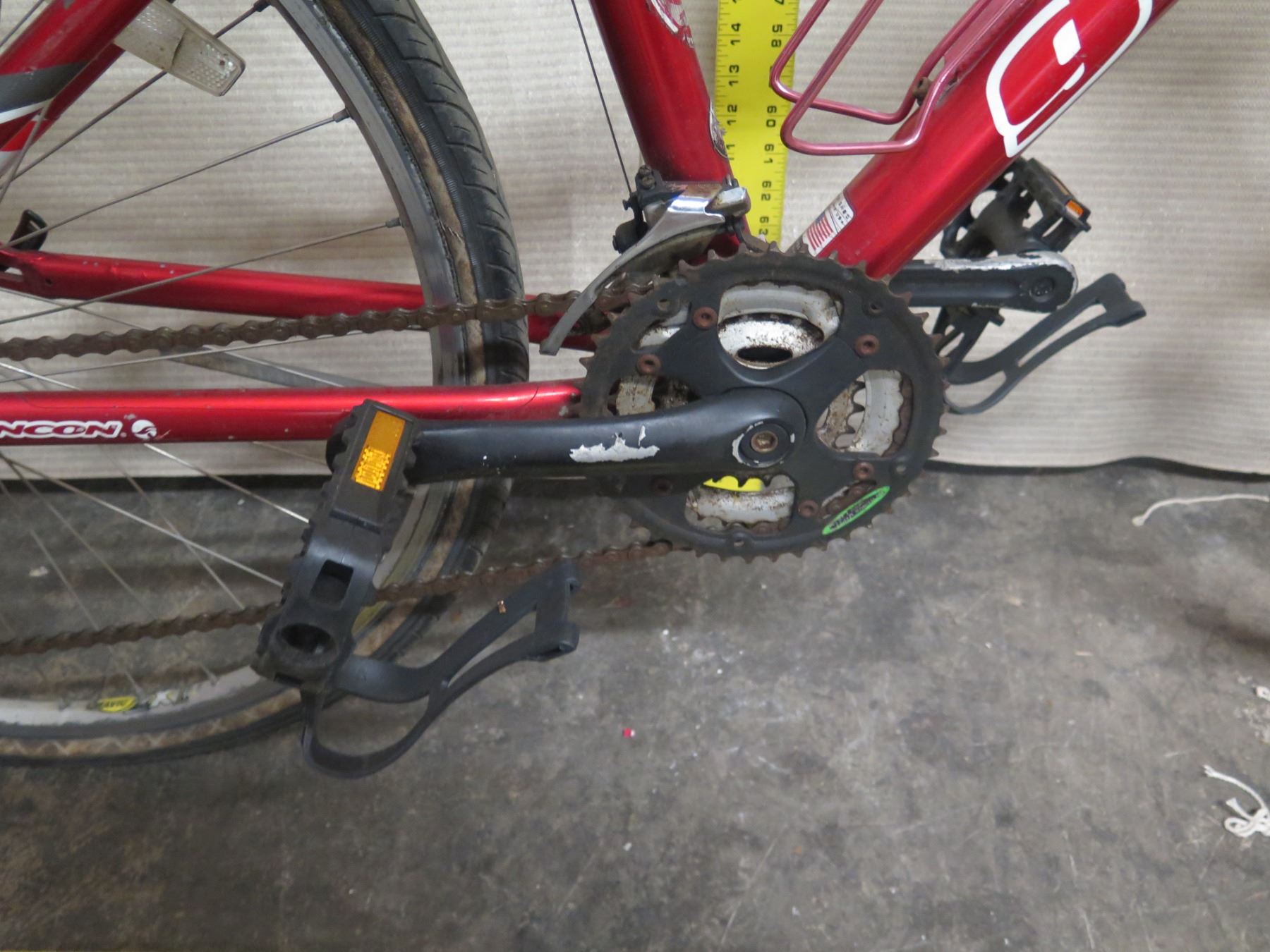 Giant Rincon Red Hybrid Bike w/ Rear Eco Rack - Oahu Auctions