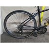 Image 2 : Giant Escape Black Road Bike w/ Schwinn Tires