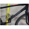 Image 8 : Giant Escape Black Road Bike w/ Schwinn Tires