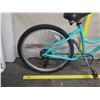 Image 2 : Hyper Commute Ladies Blue Comfort Bike w/ Ape Hanger Handlebars