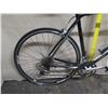 Image 2 : Giant Contend Gray Road Bike w/ SR-2 Tires & Racing Handlebars