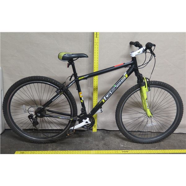 Genesis GS29 Ground Force Black Hybrid Bike