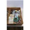 Image 2 : TRAY OF HYDRAULIC FITTINGS AND TRAY OF HARDWARE