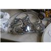 Image 2 : BRONDELL NON ELECTRIC BIDET SEAT ONLY AND 2 SHOWER HEADS