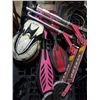Image 2 : 3 SCOOTERS, 2 RIPSTIKS, BMX HELMET AND BUGGY BOARD