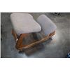 Image 1 : ROLLING KNEELING CHAIR