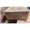 Image 2 : PALLET OF 64,000 NEW PLASTIC FORKS