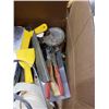 Image 3 : BOX OF DRYWALL AND PAINTING TOOLS