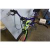 Image 2 : NEON YELLOW CINTRO BIKE