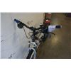 Image 2 : BLACK/SILVER KUWAHARA BIKE