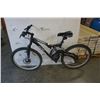 Image 1 : GREY CCM BIKE