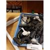 Image 2 : TRAY OF CAST IRON BIRDS AND OTHER CAST IRON