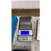 Image 3 : 3 NEW DIGITAL SCALES