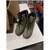 Image 8 : 4 PAIR OF AS NEW BOOTS SIZE 8 AND 9