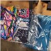 Image 3 : 5 NEW 59"X51" WALL TAPESTRIES RETAIL $19 EACH