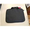 Image 2 : NEW SWISS 17 INCH LAPTOP CASE