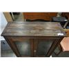 Image 2 : BARRON FURNITURE CO ANTIQUE GLASS DOOR DISPLAY CABINET ON CASTERS