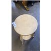 Image 2 : VINTAGE PLANTER STAND