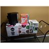 Image 1 : WORKING INSTANT POD COFFEE MAKER, HAMILTON BEACH BREW STATION AND ELECTRIC KETTLE AND 2 DEFECTIVE IN