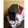 Image 2 : WORKING INSTANT POD COFFEE MAKER, HAMILTON BEACH BREW STATION AND ELECTRIC KETTLE AND 2 DEFECTIVE IN