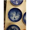 Image 2 : 5 ROYAL COPENHAGEN COLLECTOR PLATES, 1957-1997, CARNIVAL GLASS BOWL AND ANTIQUING BOOKS