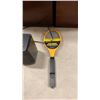 Image 2 : HEATER FAN, BUG ZAPPER WAND AND DECORATIVE STAND WITH ROCKS