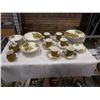 Image 1 : CERAMIC GUILD ESPERANTO GREEN BRIER DISHES