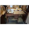 Image 1 : VIKING SUPER STRETCH SEWING MACHINE IN TABLE