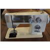 Image 2 : VIKING SUPER STRETCH SEWING MACHINE IN TABLE