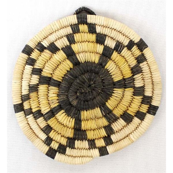 Small Native American Hopi Flat Basket